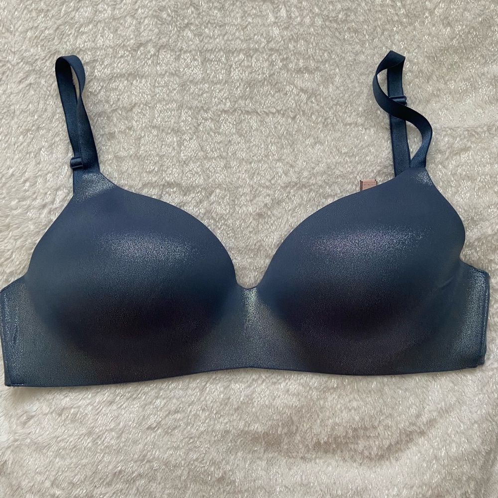 Victorias Secret Wireless Shiny Blue Bra